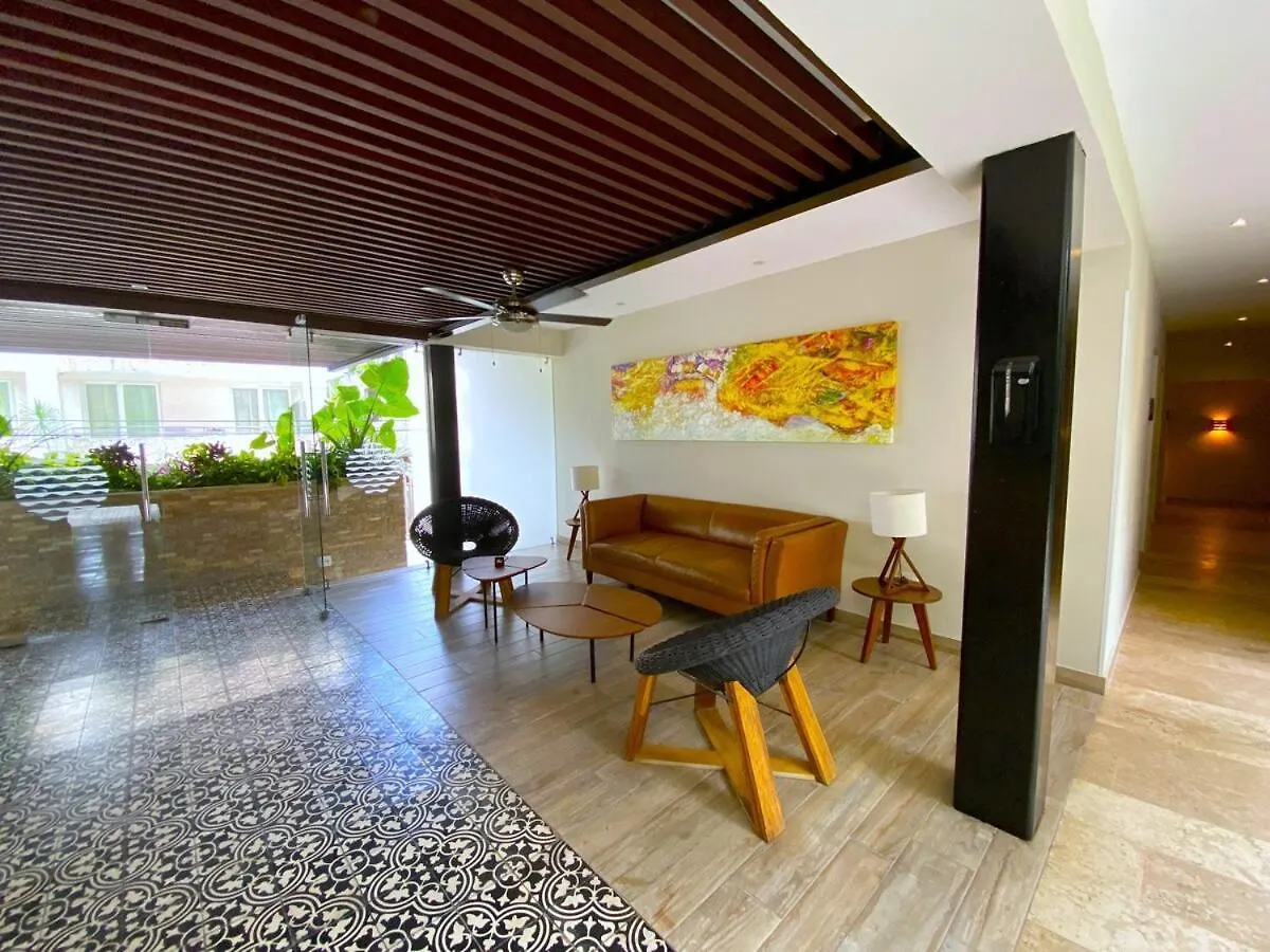 Seaview Roof Pool, Gym Onsite, 4 Blocks To 5Th Ave Apartment Playa del Carmen 0*,  Mexico