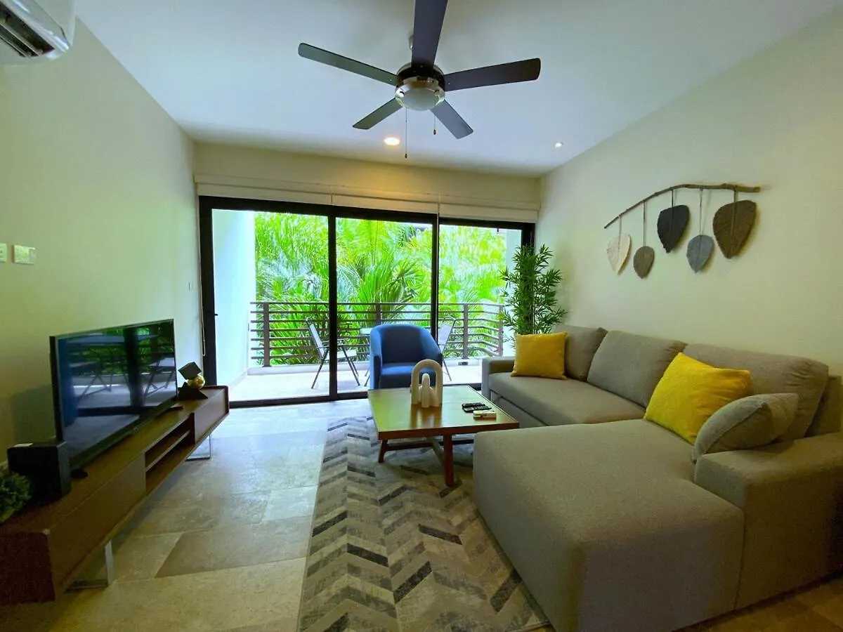 Seaview Roof Pool, Gym Onsite, 4 Blocks To 5Th Ave Apartment Playa del Carmen 0*,  Mexico
